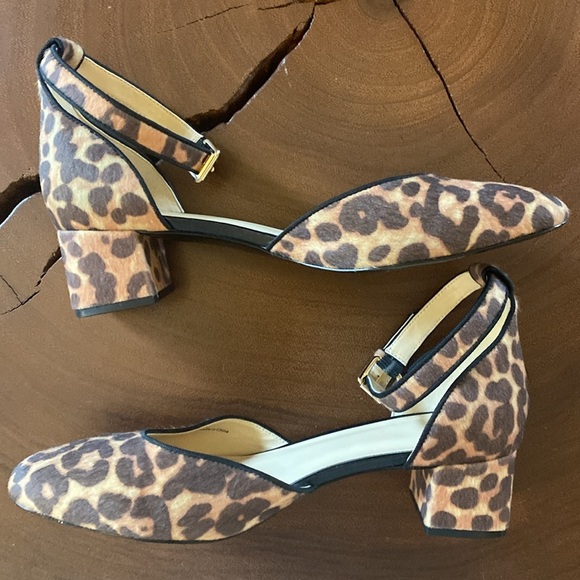 CAbi Leopard Print Ankle Strap Shoes/ Size 8.5 - Picture 9 of 9